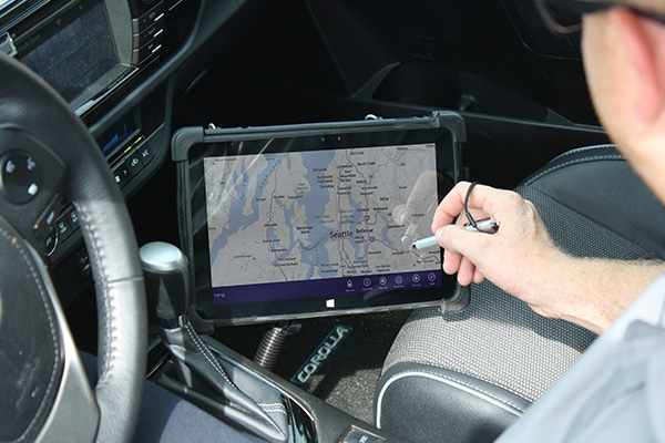 vehicle-mount-tablet